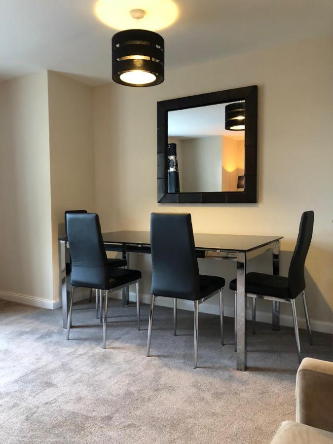 The Wickets - 2 Bedroom Apartment Overlooking Cricket Club Marton-in-Cleveland ภายนอก รูปภาพ